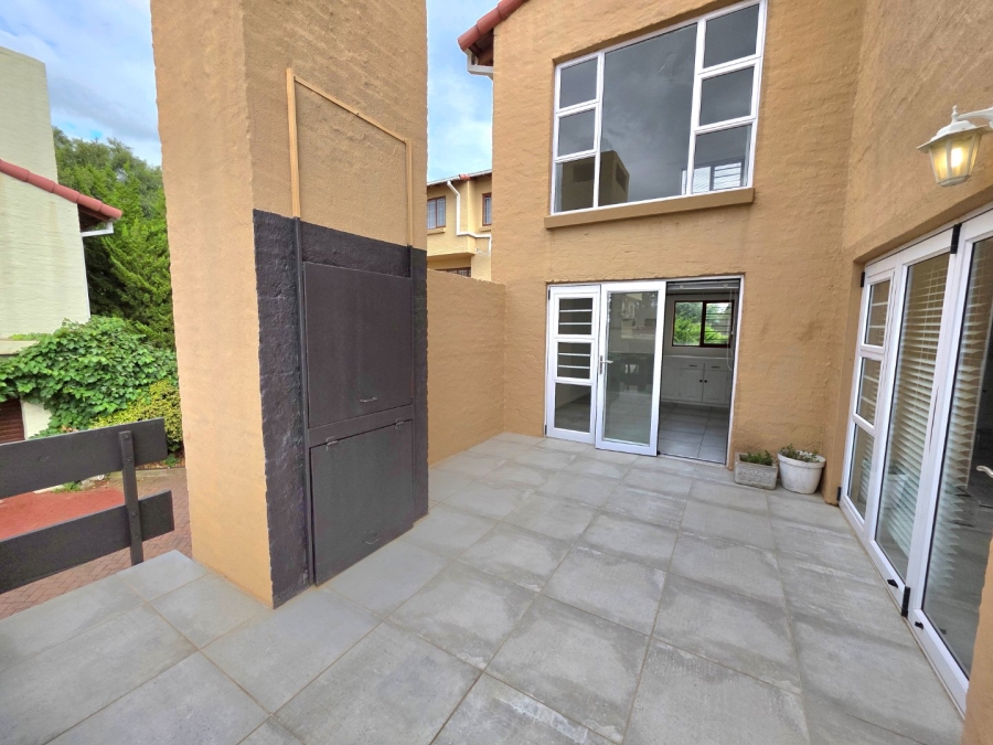 To Let 4 Bedroom Property for Rent in Hospitaalheuwel Free State